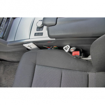 2 compartimentos de almacenamiento entre el asiento y la consola, S103-4009.7