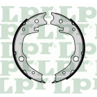 Parking brake pad set. Avensis