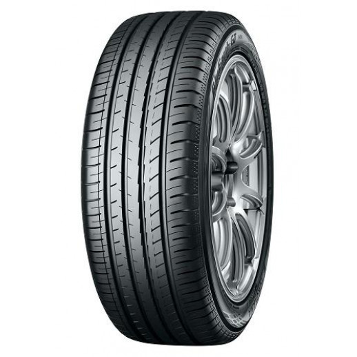 245/40R19 Yokohama Bluearth-gt Ae51